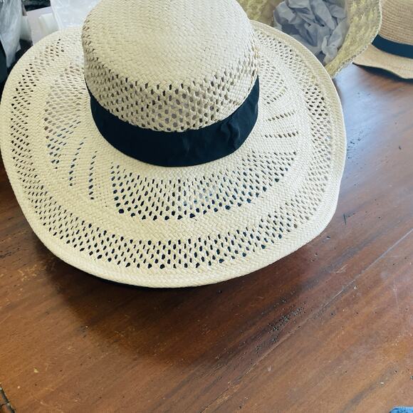 J CREW Wide brim boater straw hat with ribbon